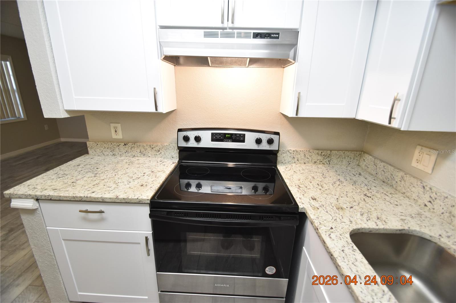 306 Danube Ave #2 Property Photo 10