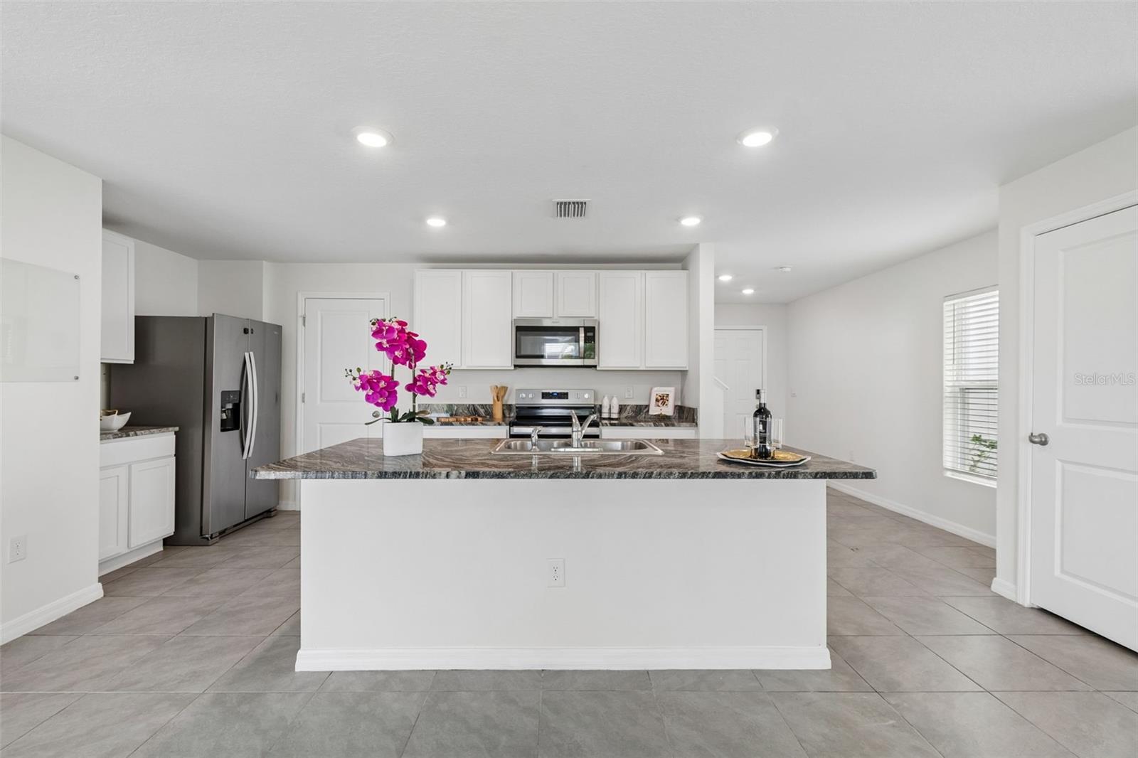 5254 Rocky Coast Pl Property Photo 6