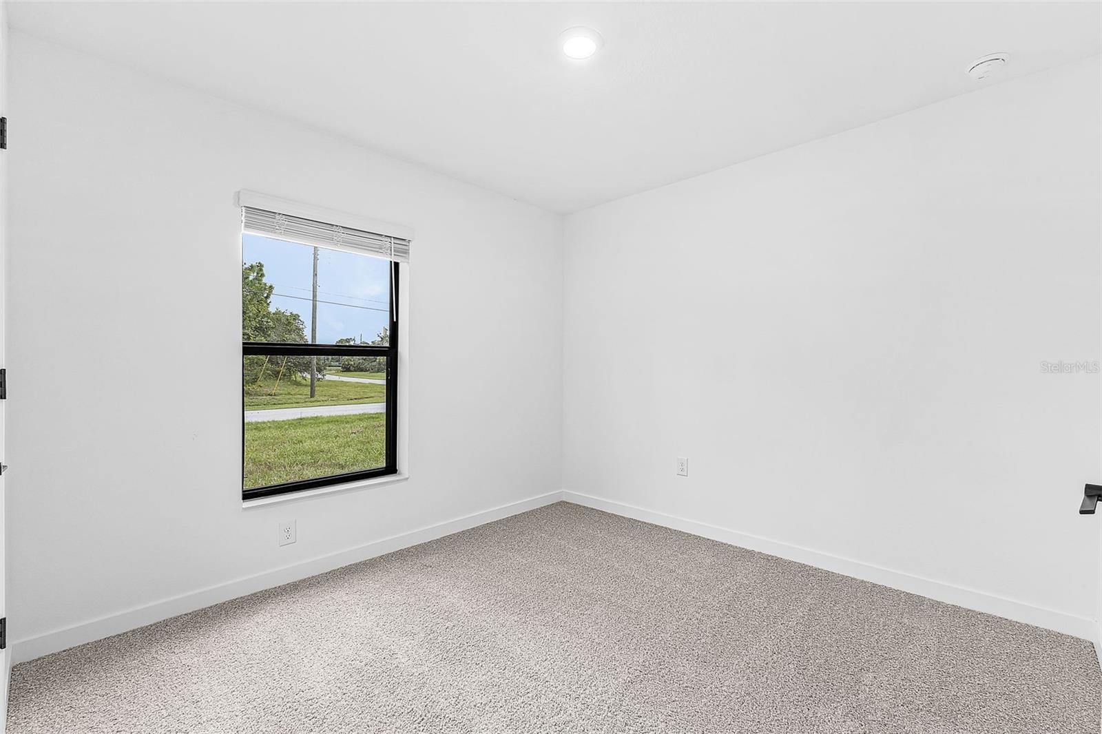 8014 Latour Ave Property Photo 7