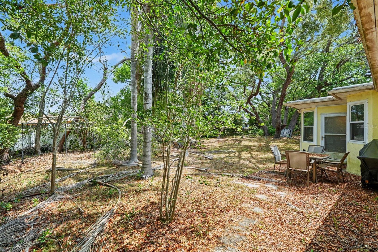 8061 Philatelic Dr Property Photo 20