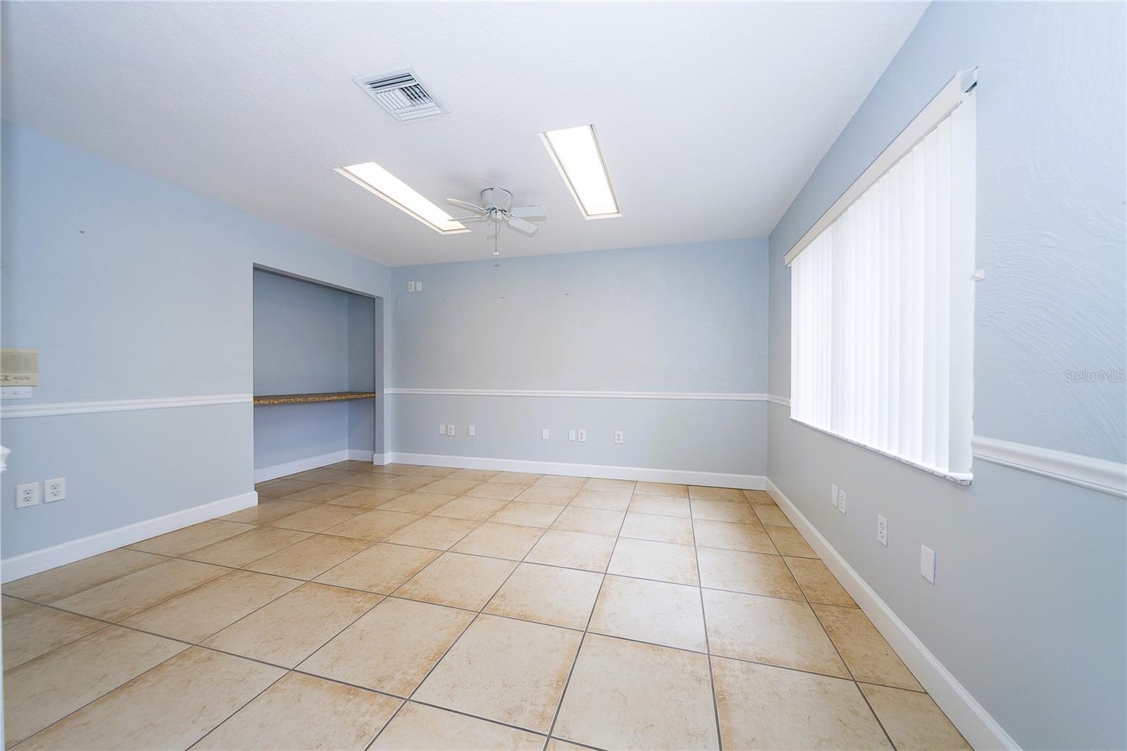 2001 Manatee Ave E #104 Property Photo 6