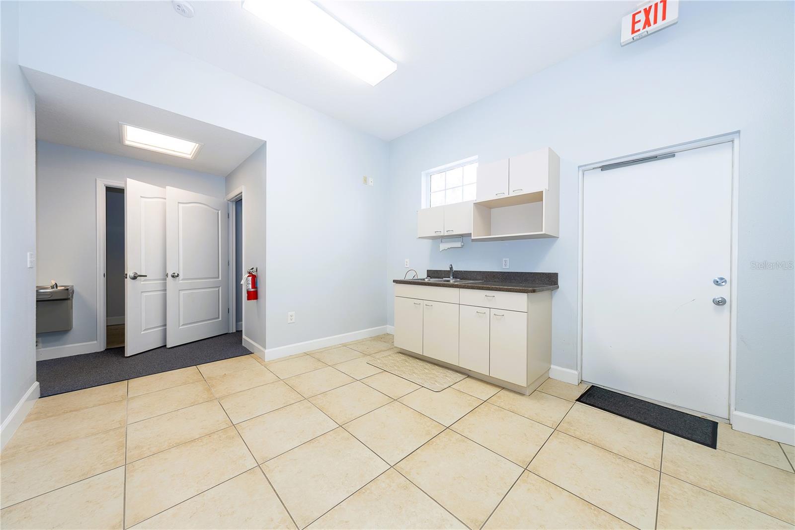 2001 Manatee Ave E #104 Property Photo 11