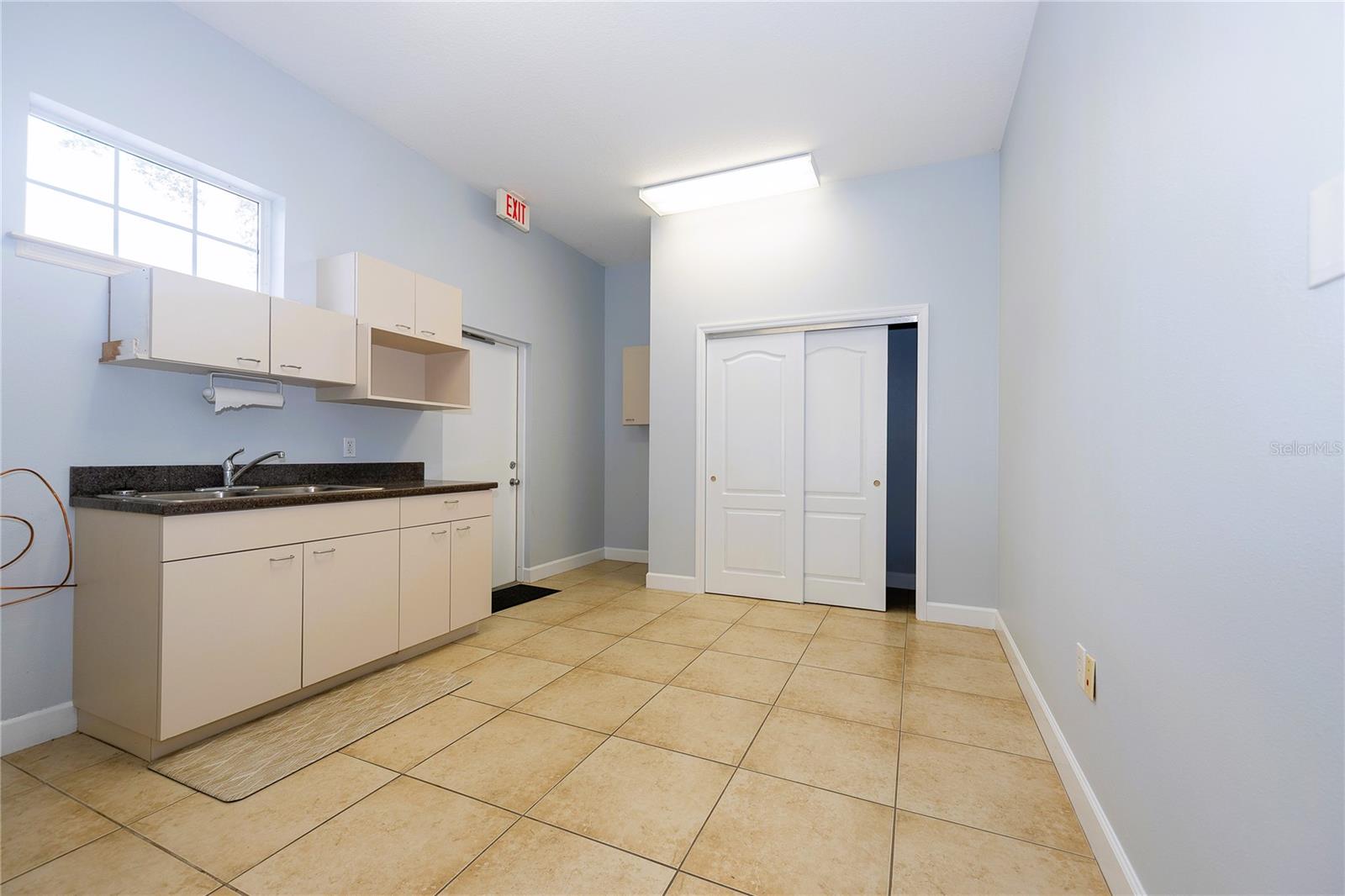 2001 Manatee Ave E #104 Property Photo 13