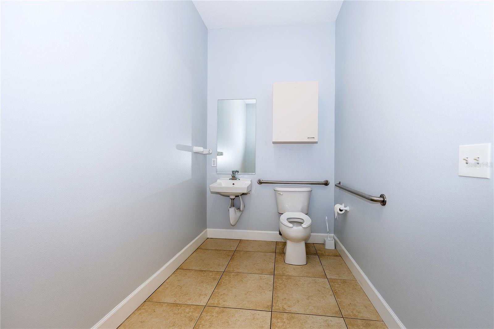 2001 Manatee Ave E #104 Property Photo 14