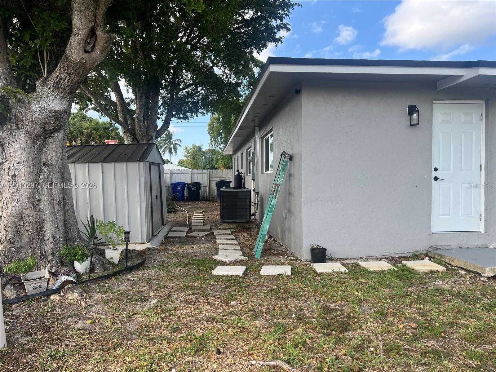 6742 Sw 18 Ct #2 Property Photo 4
