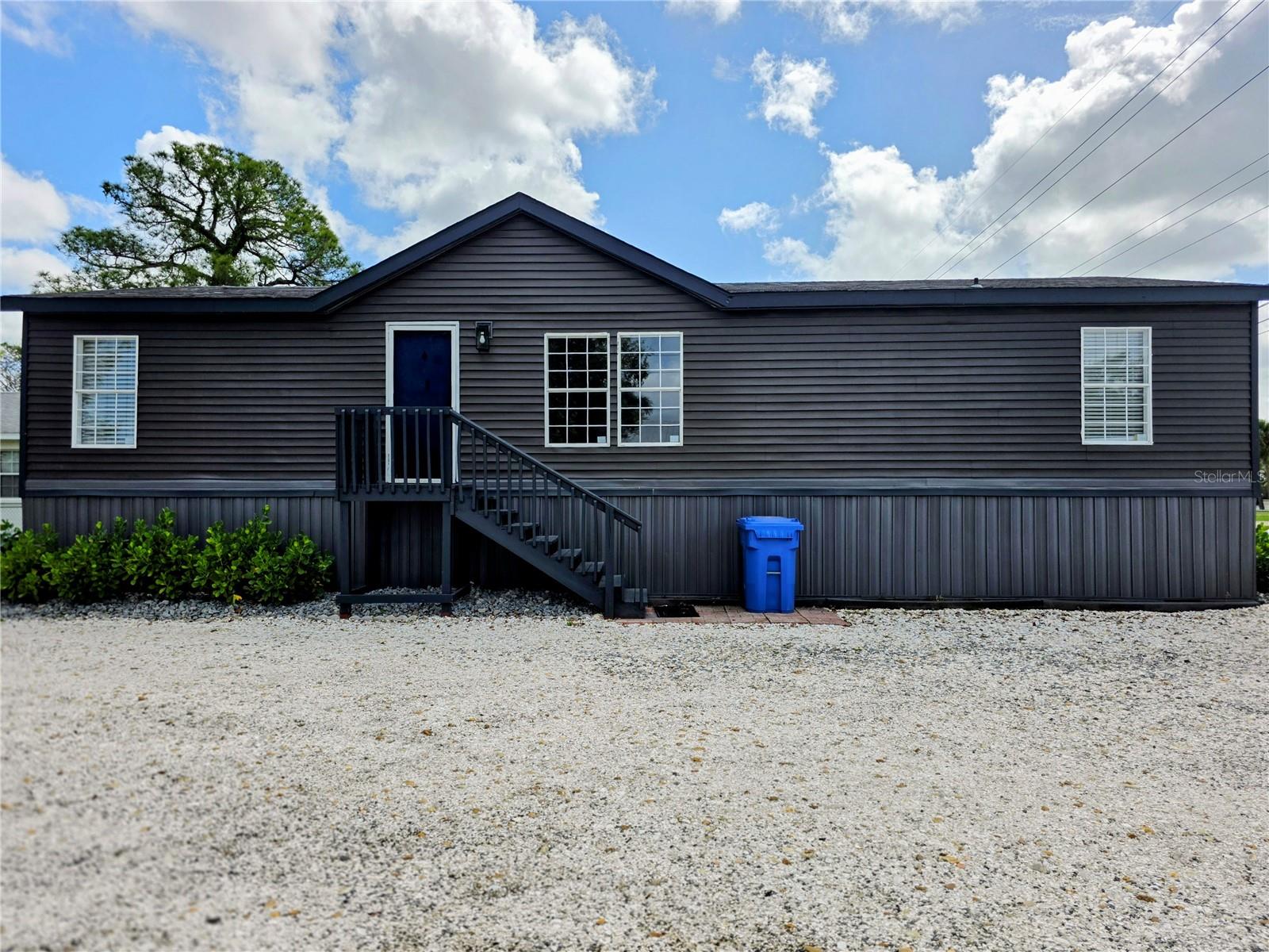 205 W SHELL POINT RD #Bldg A Property Photo 1