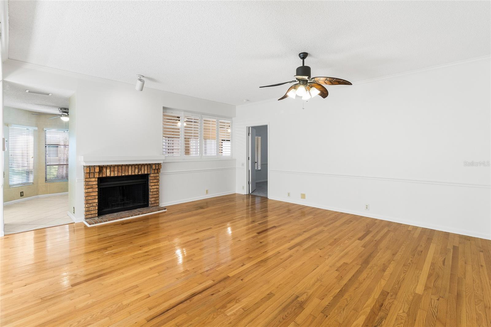3016 Landmark Blvd #401 Property Photo 6