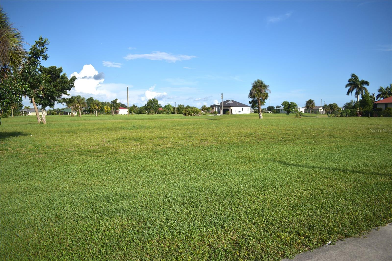 16298 Cape Horn Blvd Property Photo 2