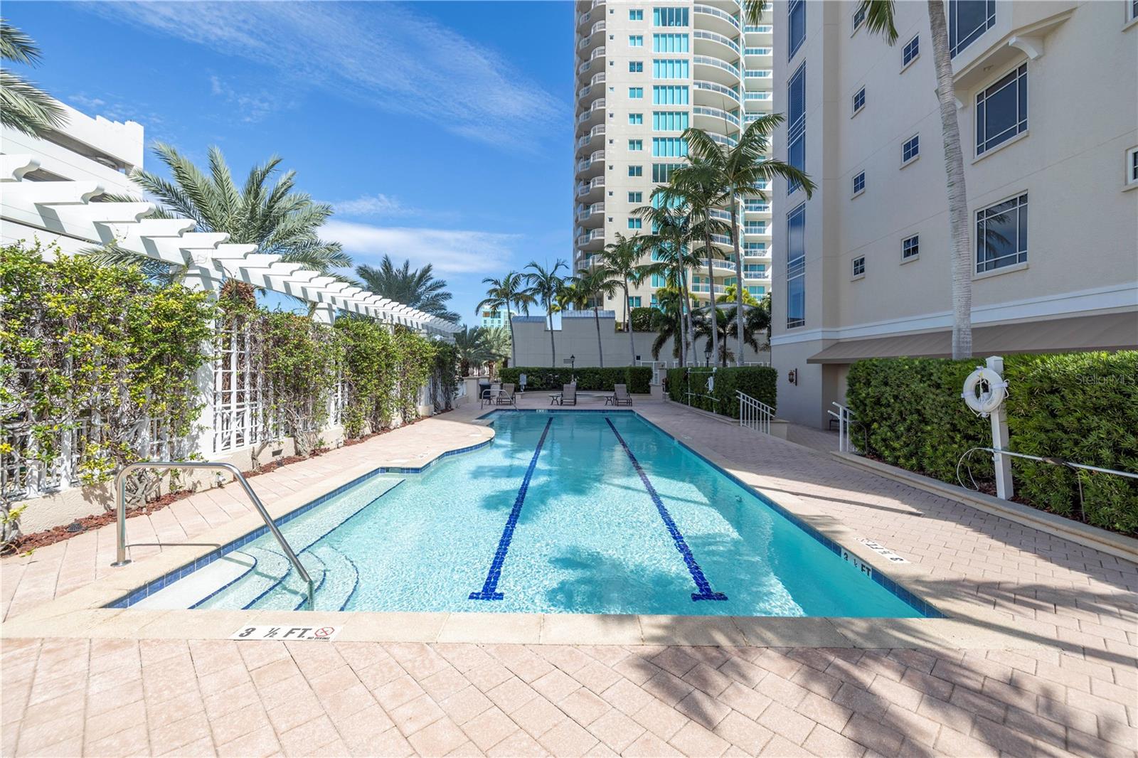 100 Beach Dr Ne #702 Property Photo 32