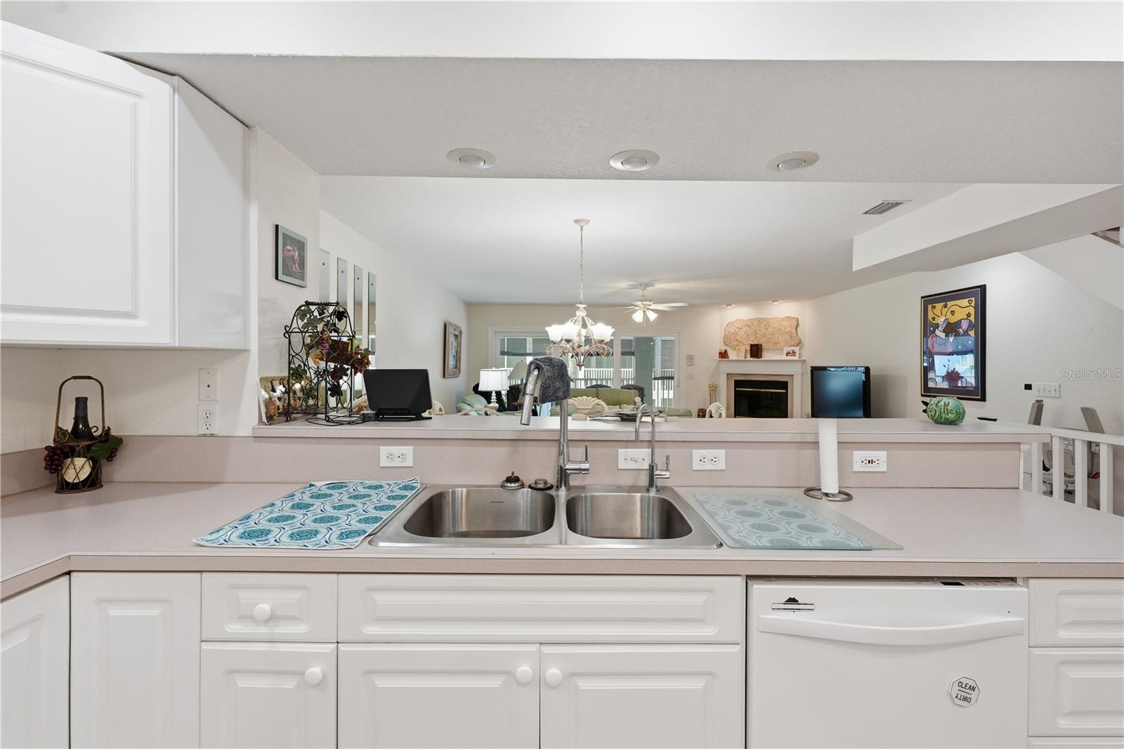 545 Pinellas Bayway S #302 Property Photo 13
