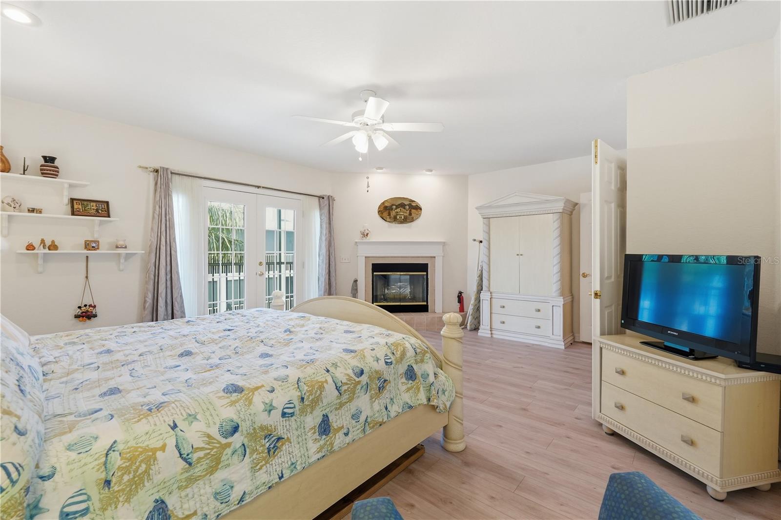 545 Pinellas Bayway S #302 Property Photo 44