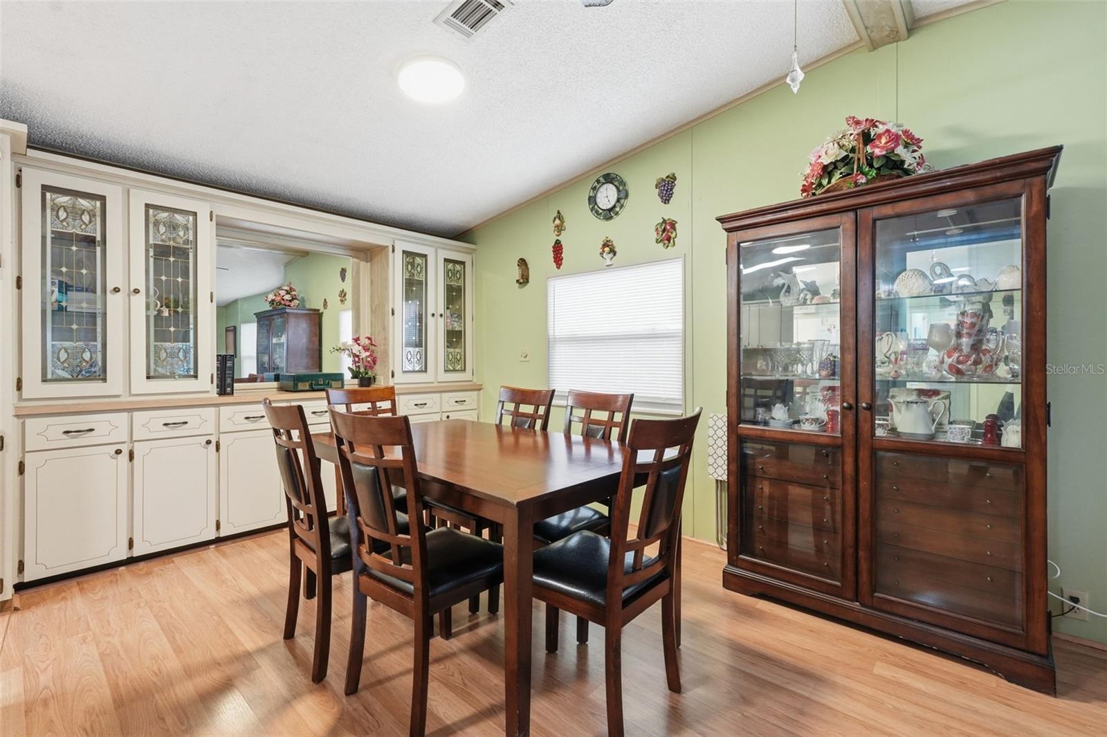 5027 Forest Crest Dr Property Photo 6