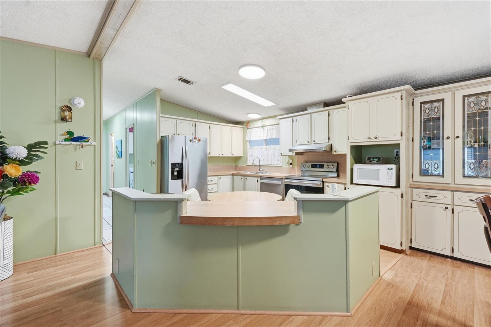 5027 Forest Crest Dr Property Photo 8