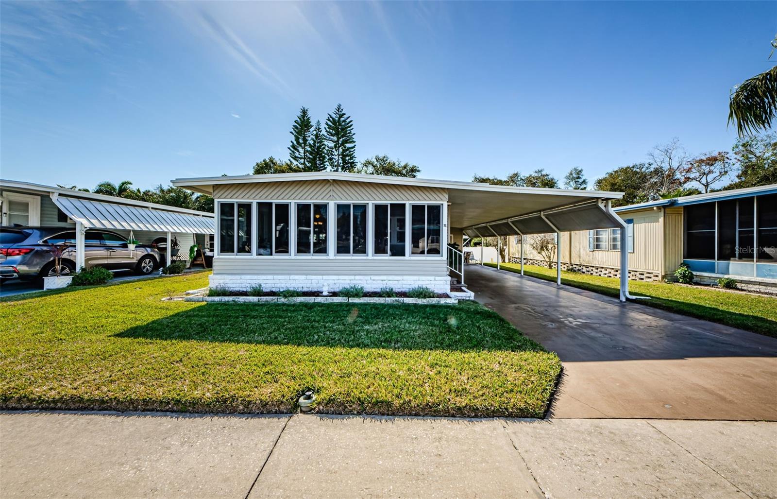 39820 Us Highway 19 N #15 Property Photo 1