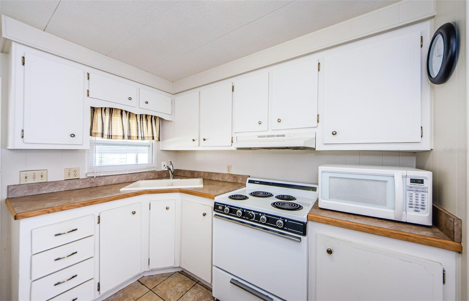 39820 Us Highway 19 N #15 Property Photo 17