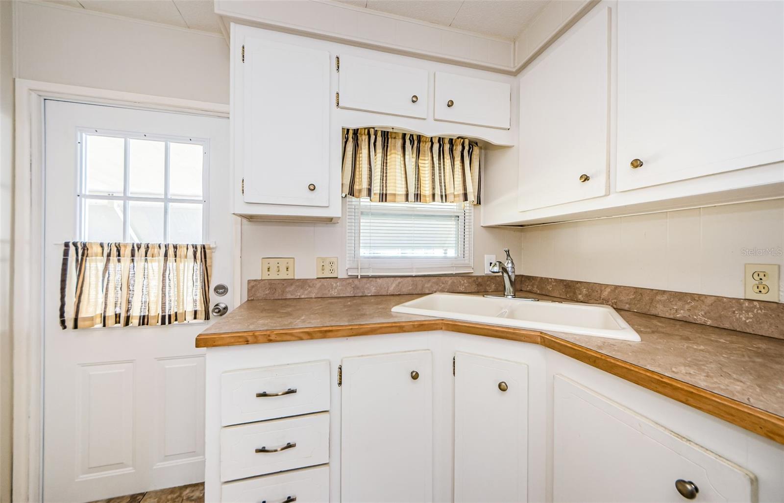 39820 Us Highway 19 N #15 Property Photo 19