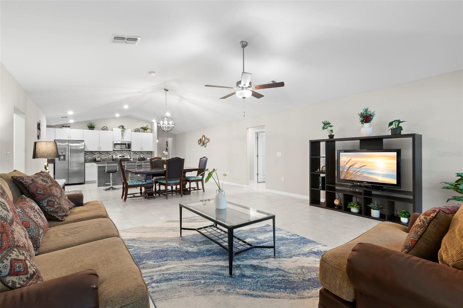 13511 Willow Bluestar Loop Property Photo 4