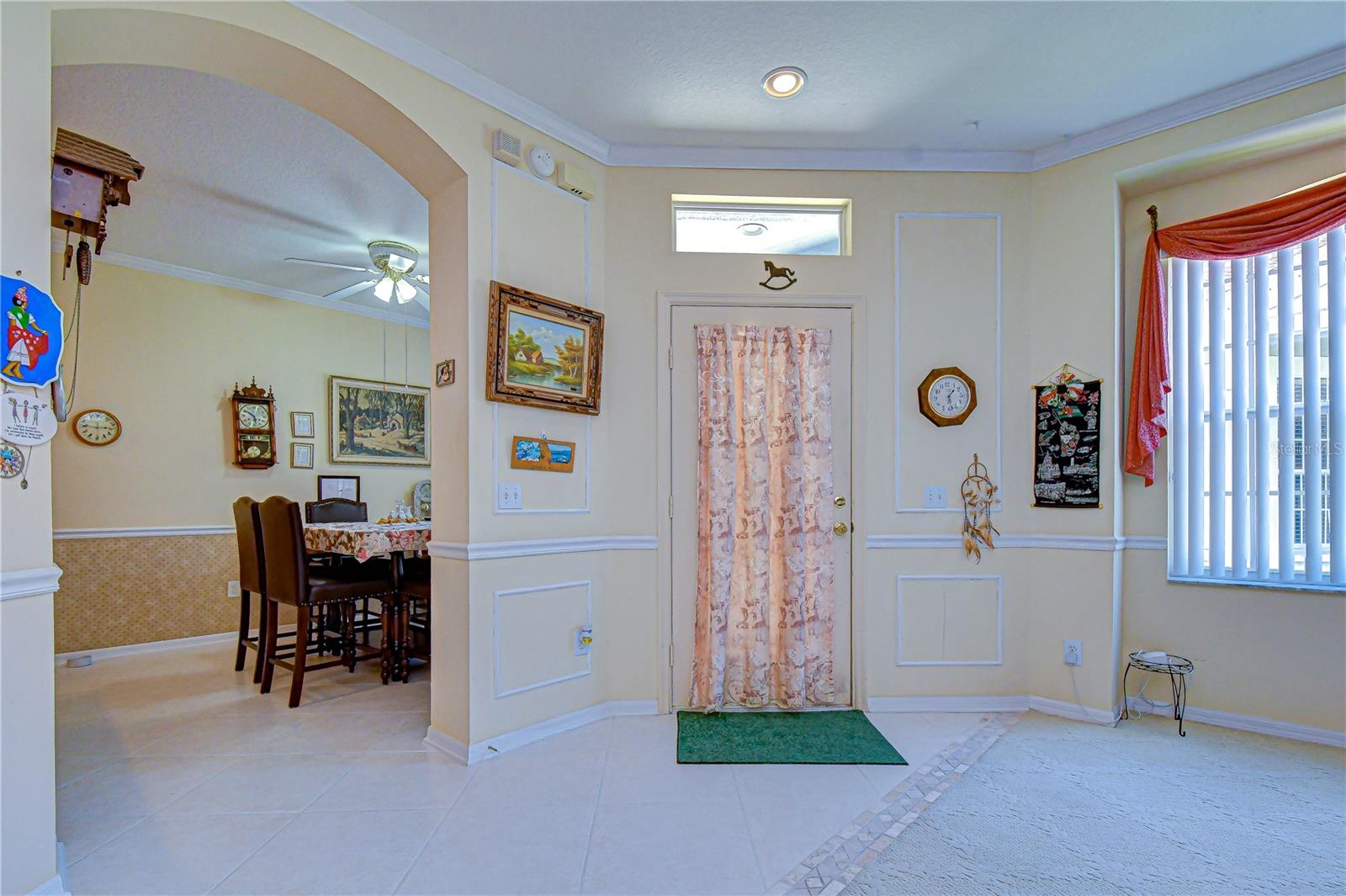 6073 Sandhill Ridge Dr Property Photo 4