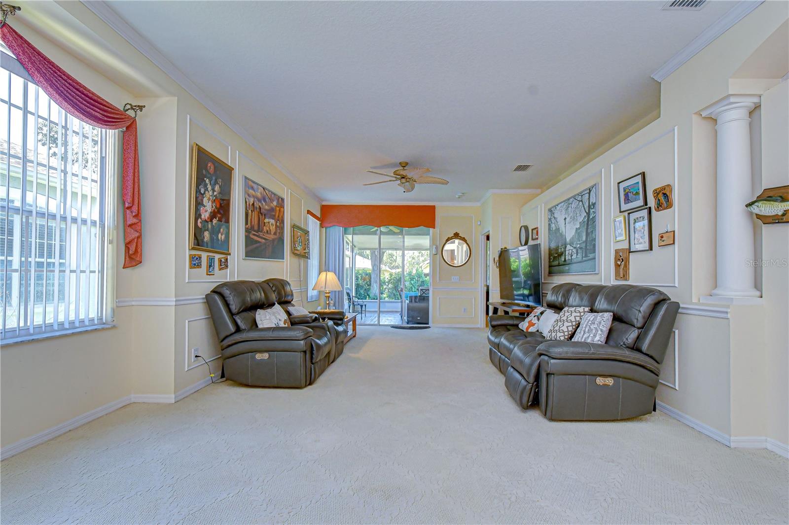 6073 Sandhill Ridge Dr Property Photo 5
