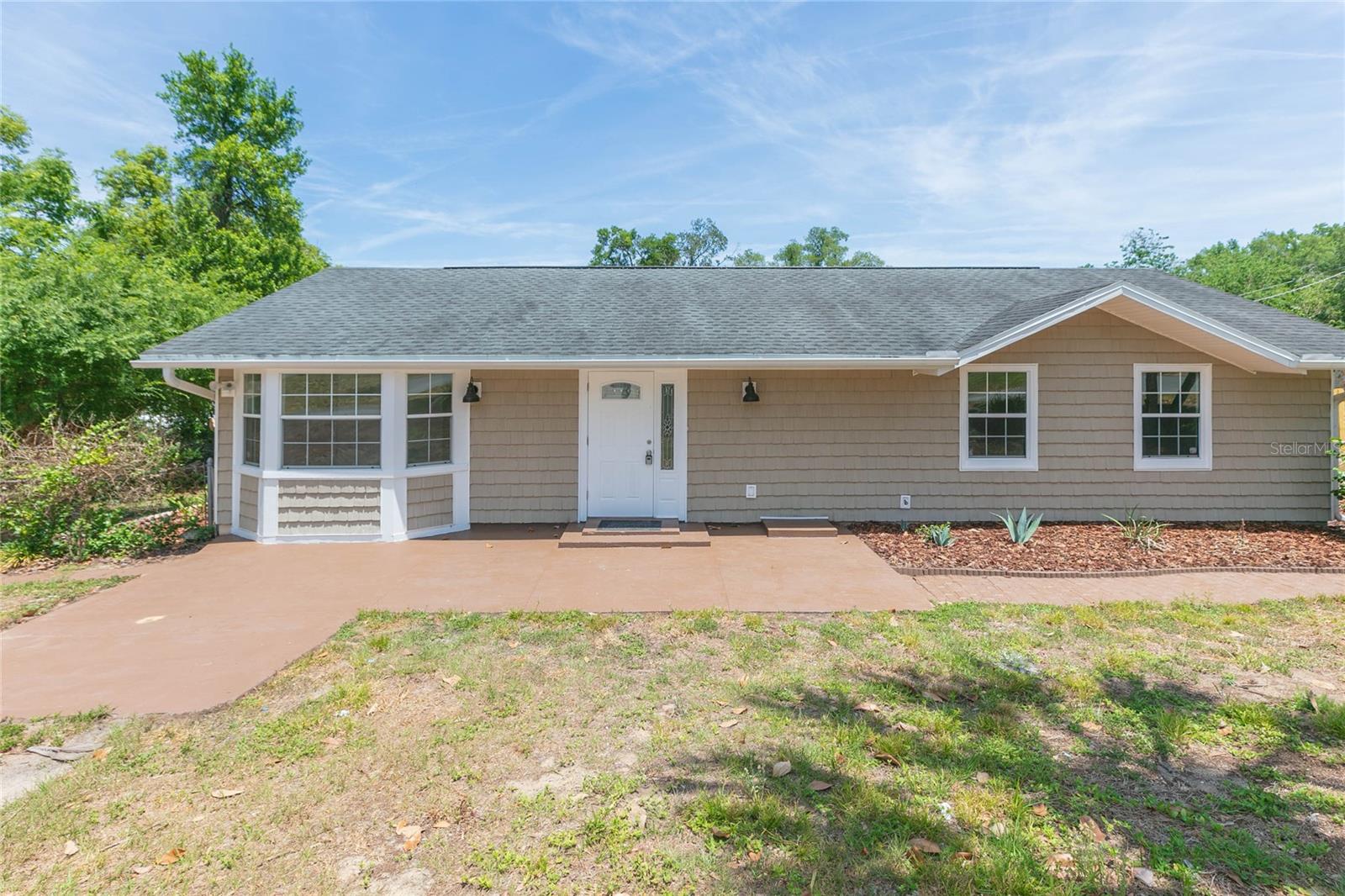 13410 Lee St Property Photo 1