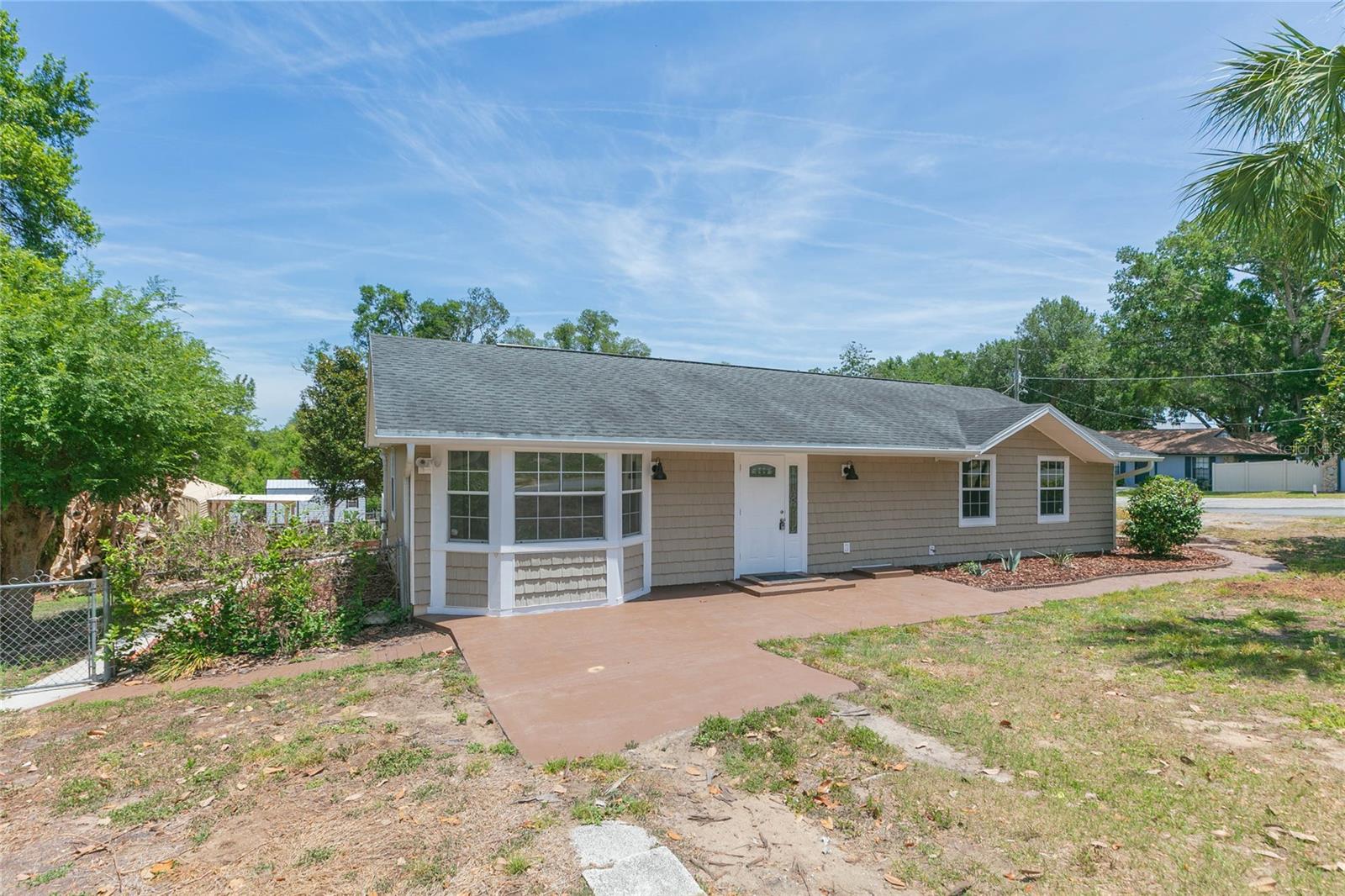13410 Lee St Property Photo 2