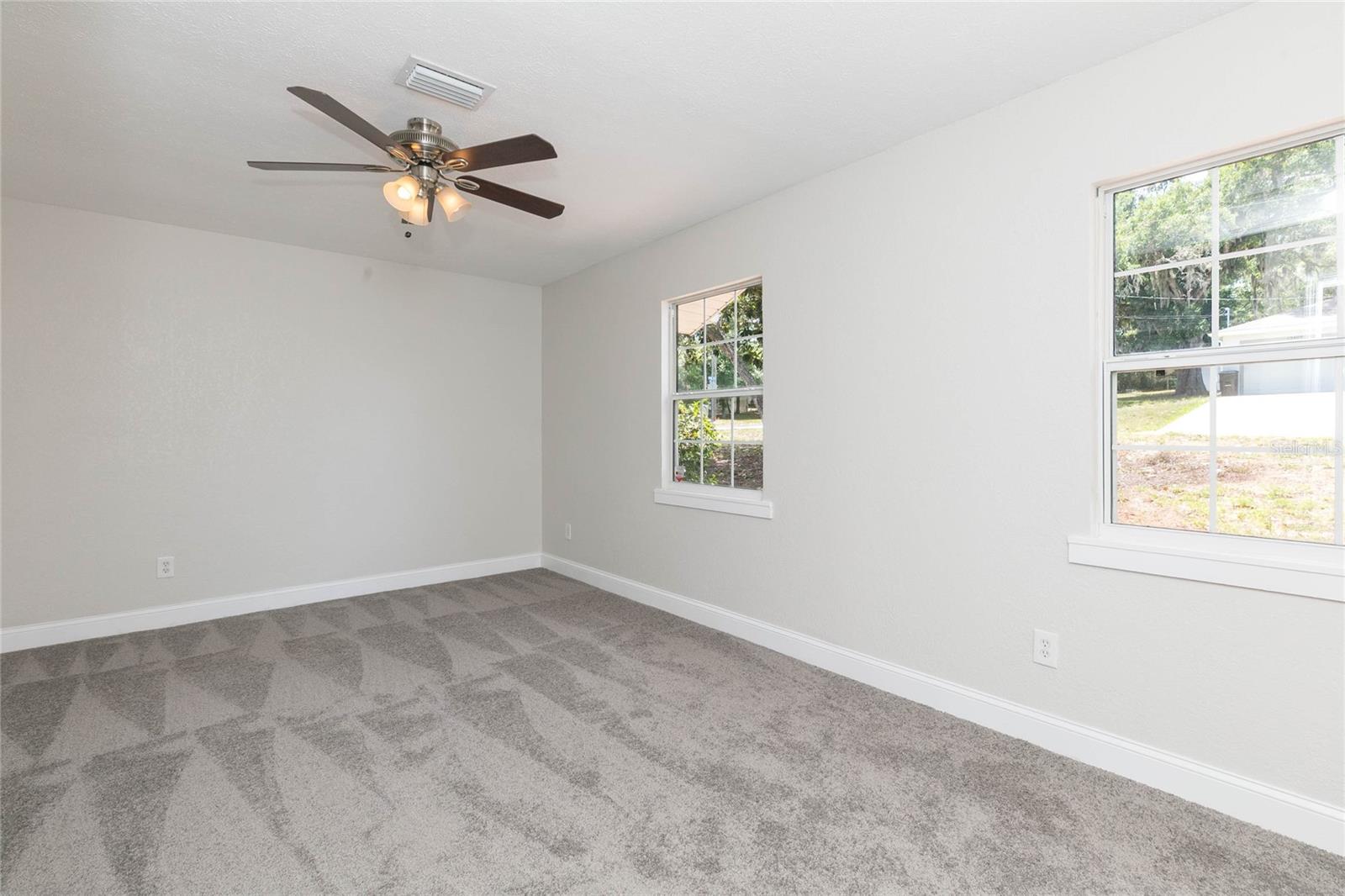 13410 Lee St Property Photo 11
