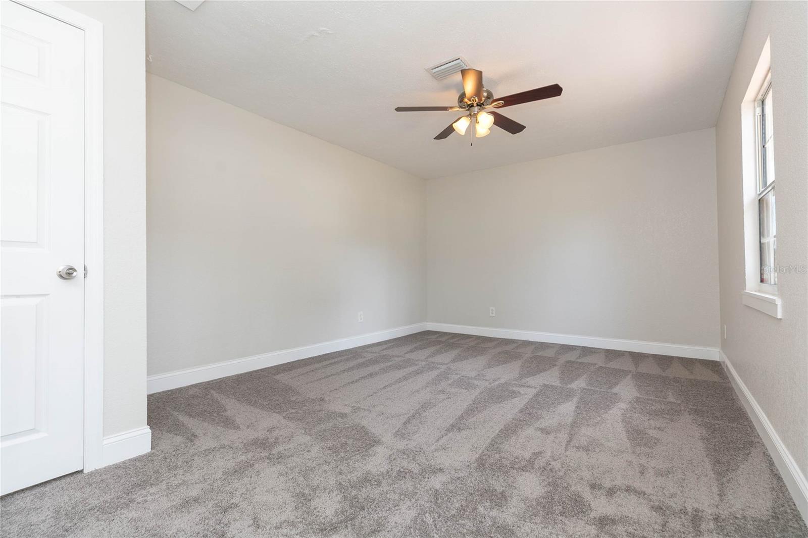 13410 Lee St Property Photo 12