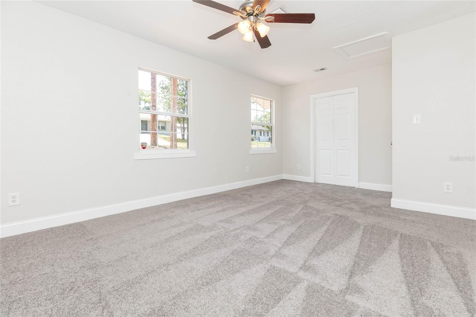 13410 Lee St Property Photo 13