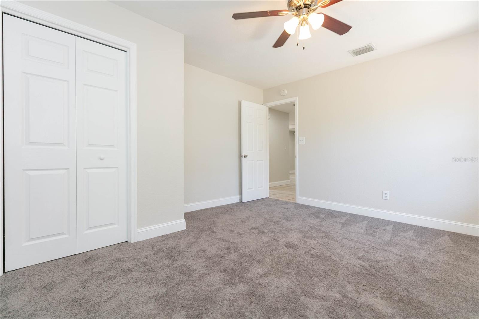 13410 Lee St Property Photo 15