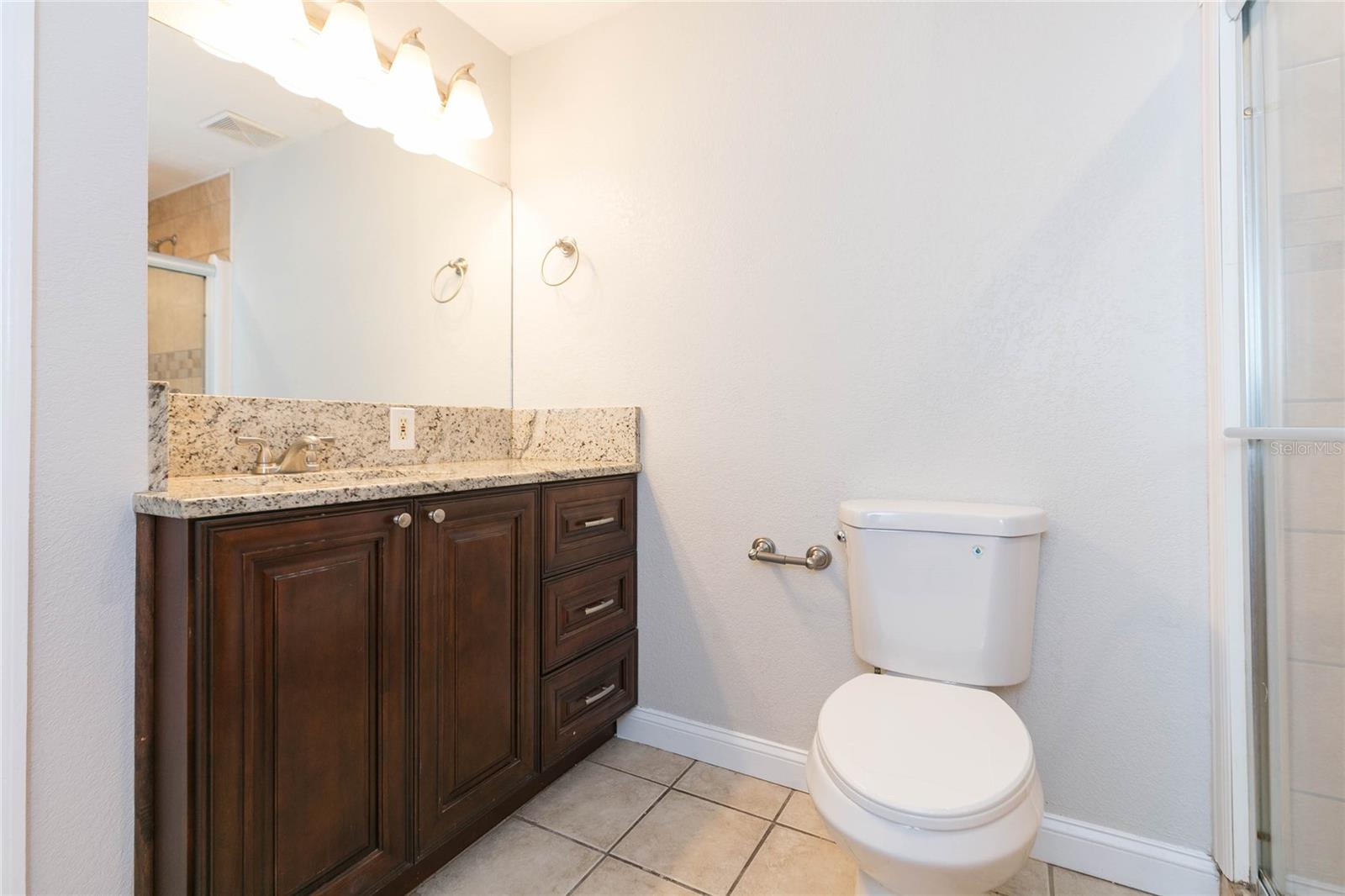 13410 Lee St Property Photo 17