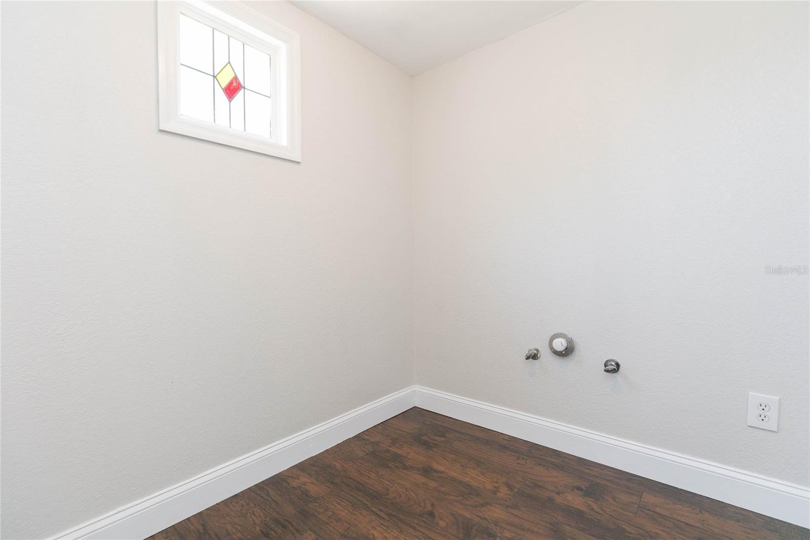 13410 Lee St Property Photo 26