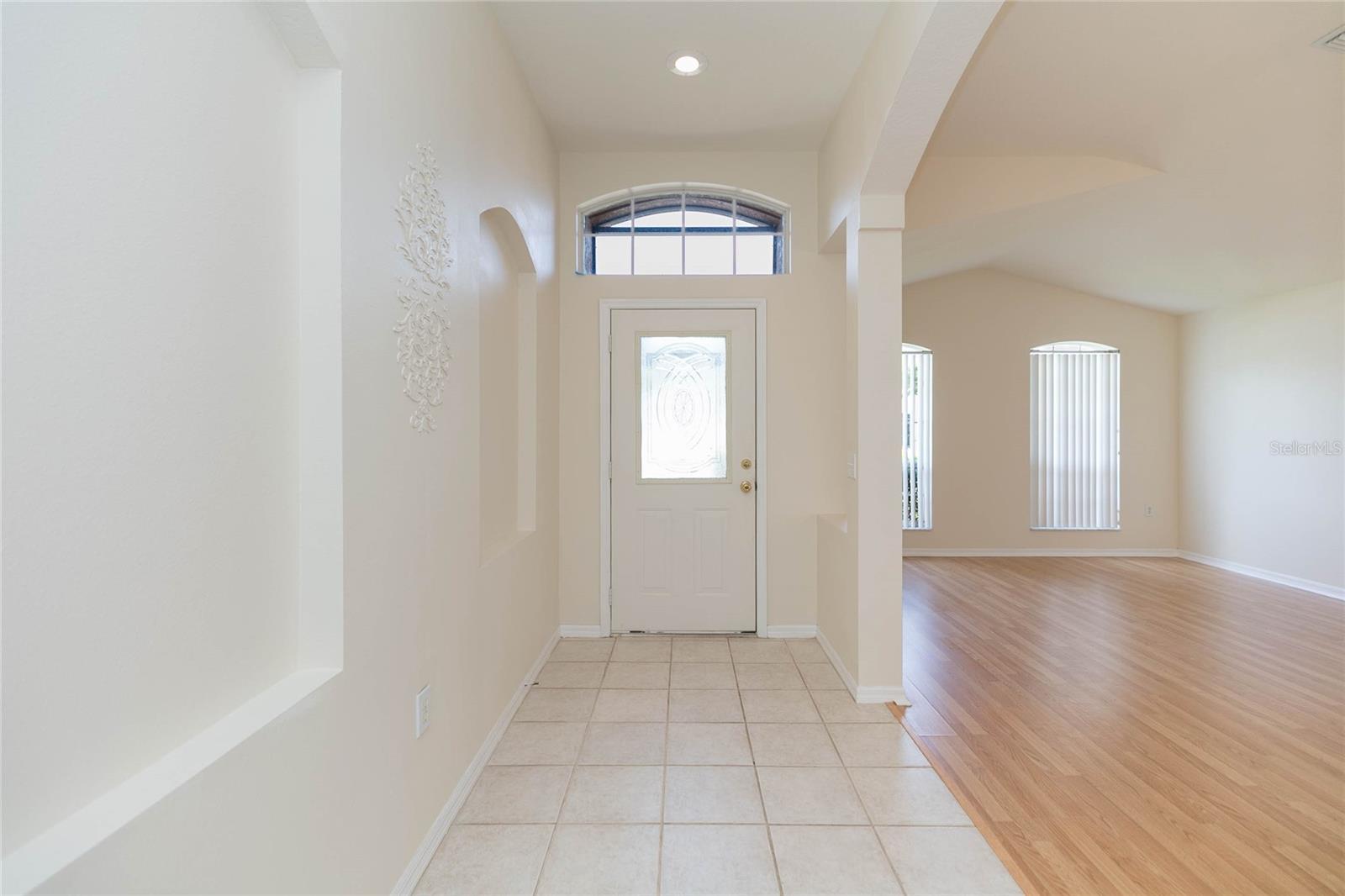 22704 Roderick Dr Property Photo 3