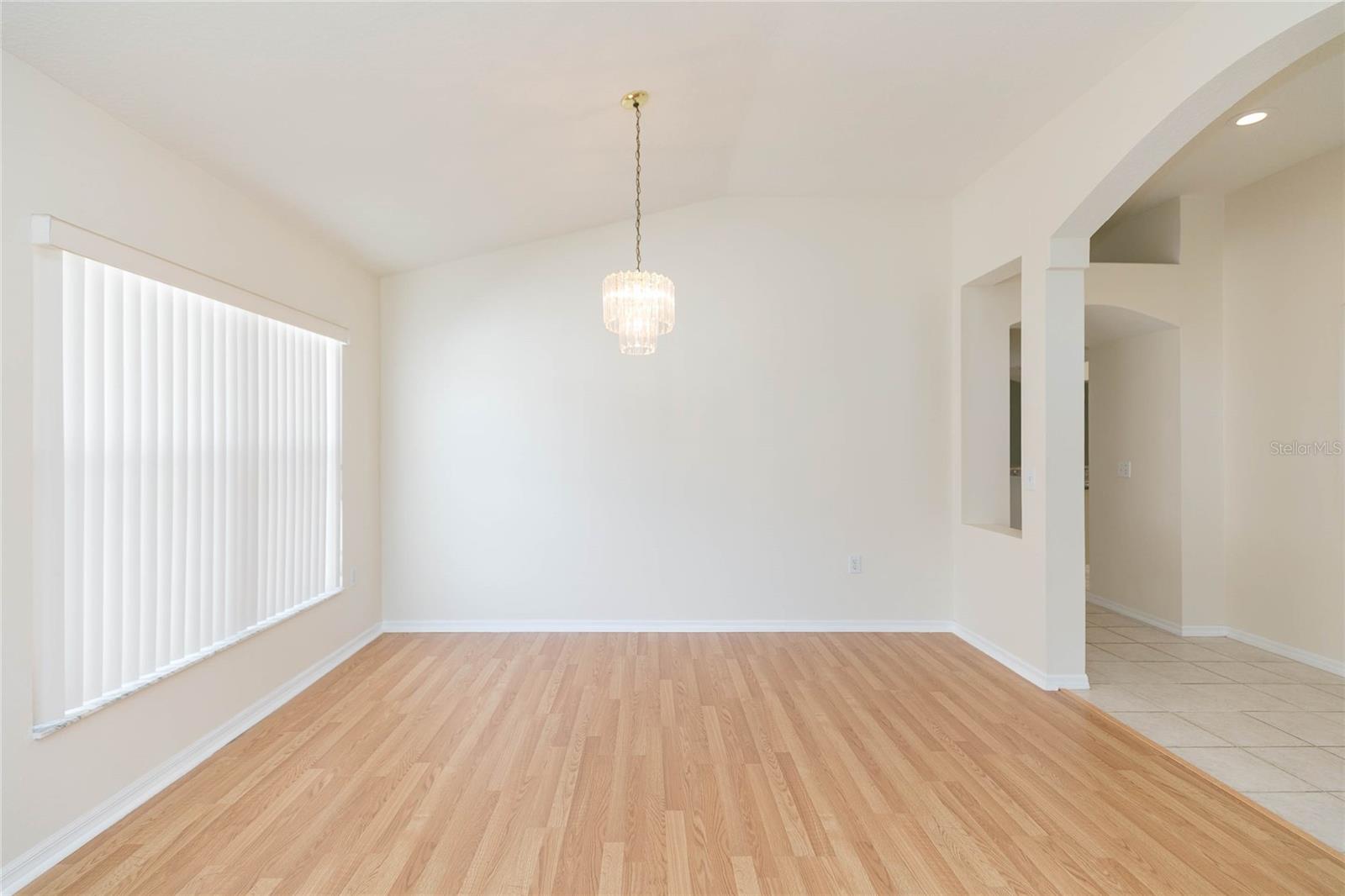 22704 Roderick Dr Property Photo 8