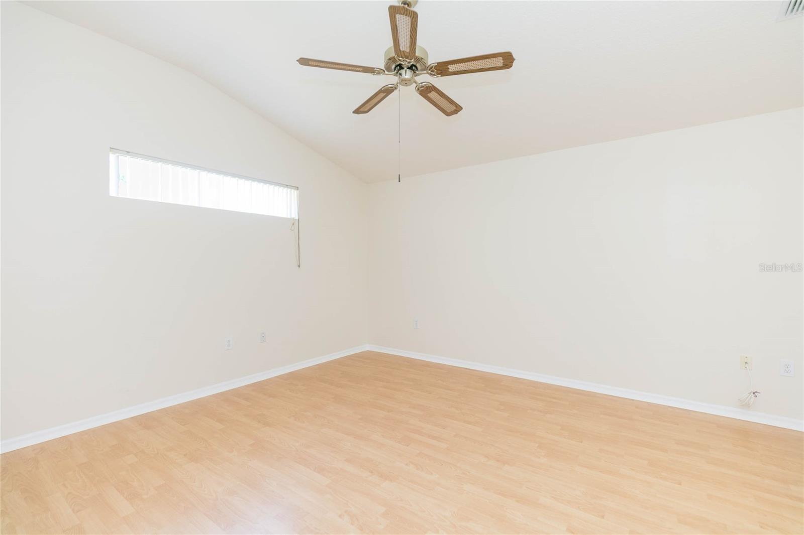 22704 Roderick Dr Property Photo 24