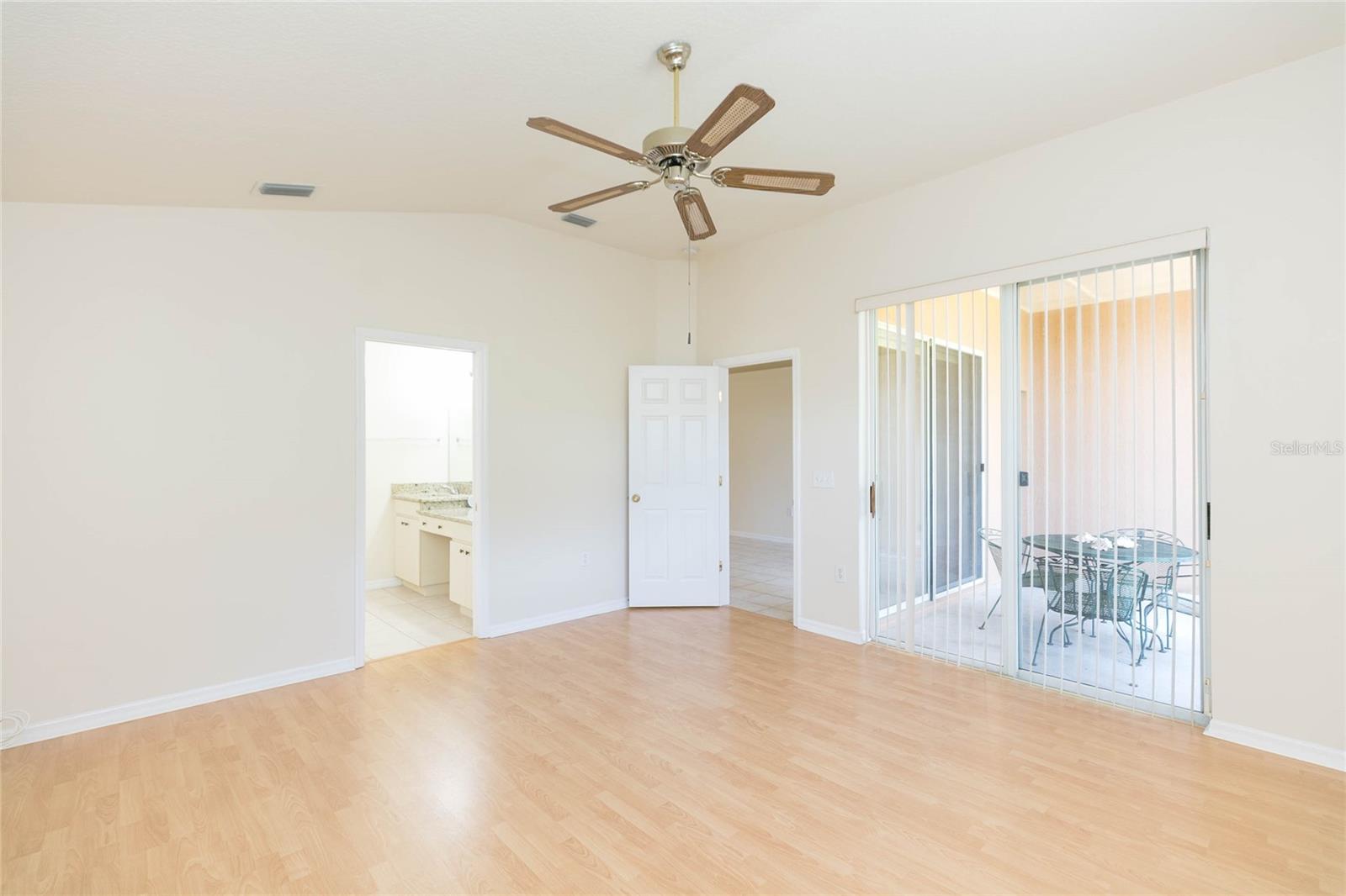 22704 Roderick Dr Property Photo 25