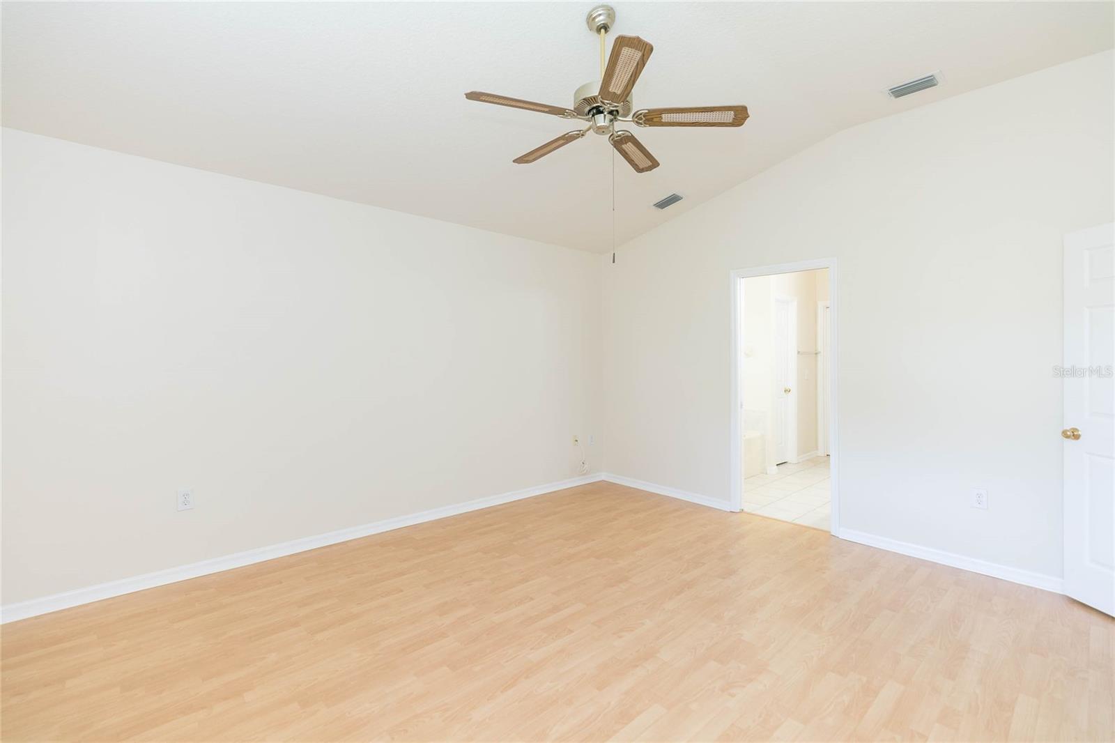 22704 Roderick Dr Property Photo 26