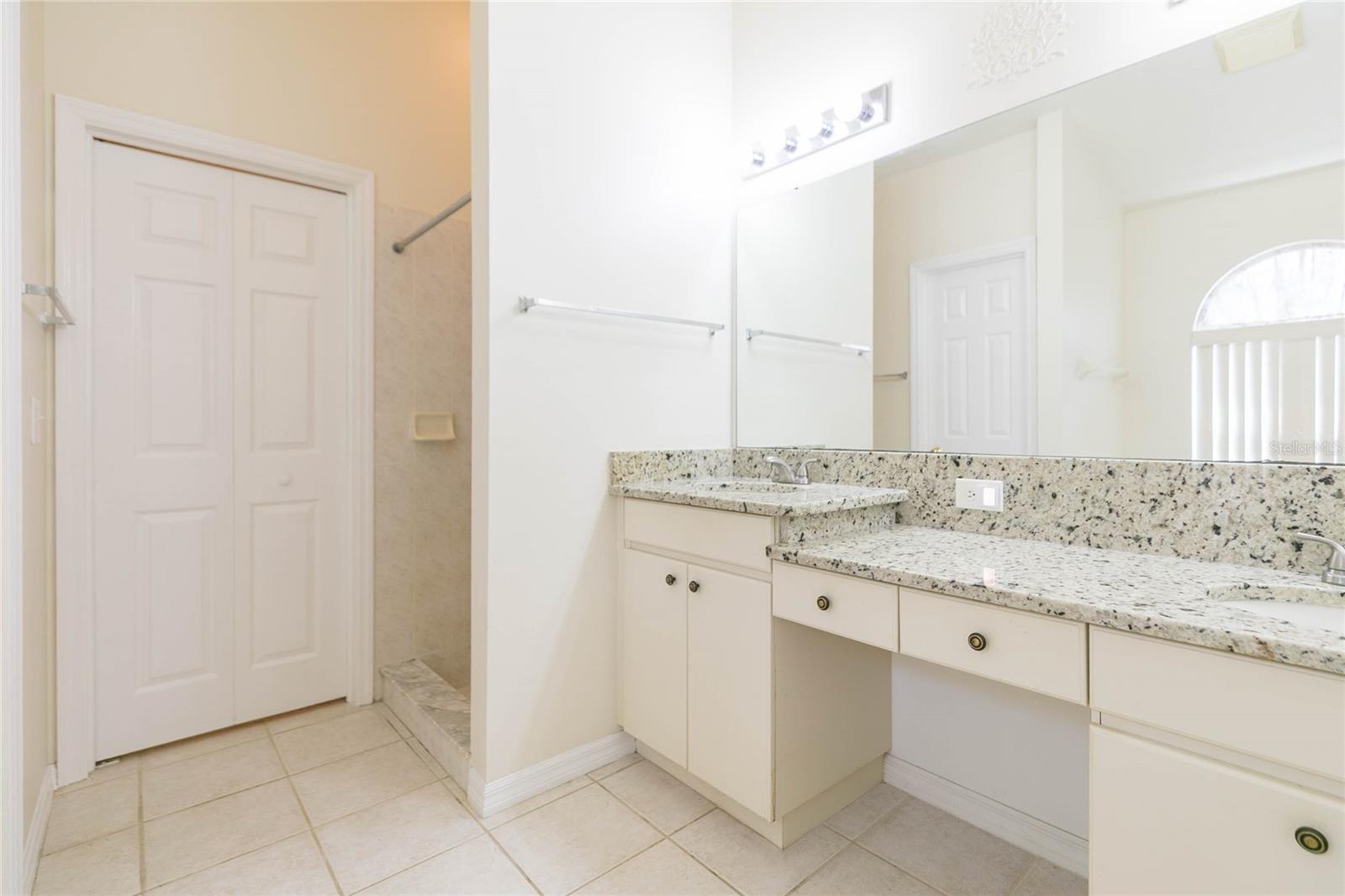 22704 Roderick Dr Property Photo 31