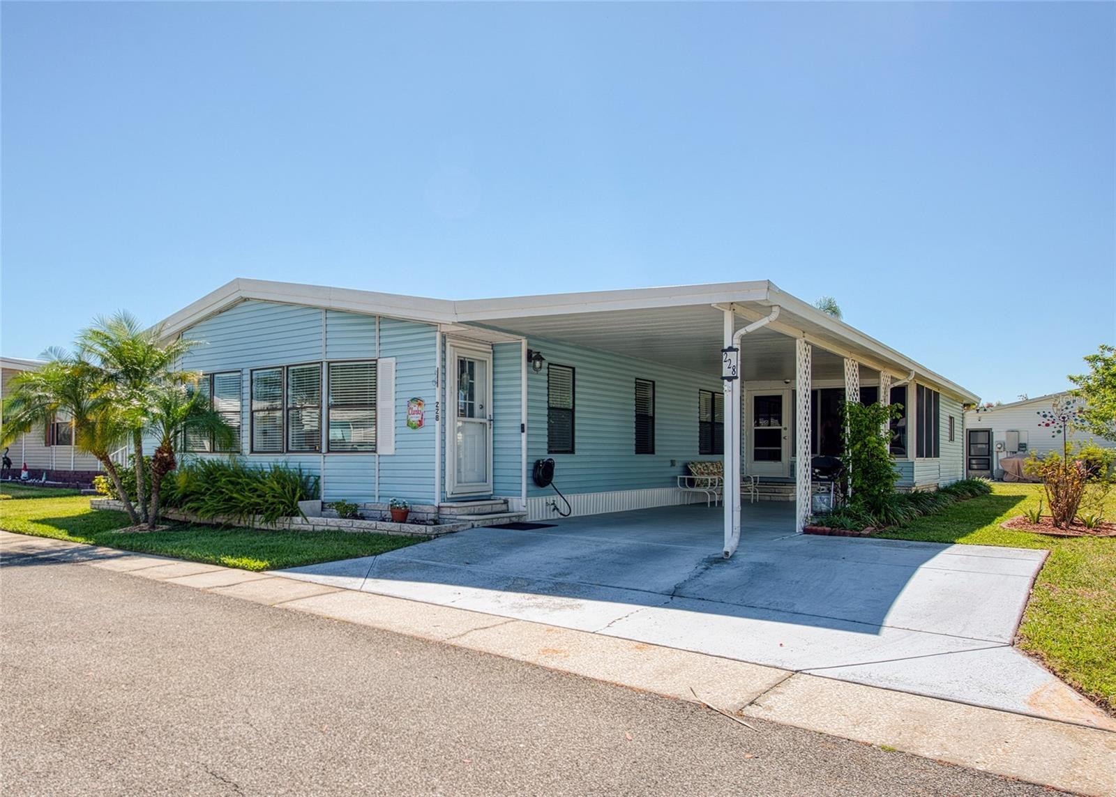 228 Tarpon Ln Property Photo 1
