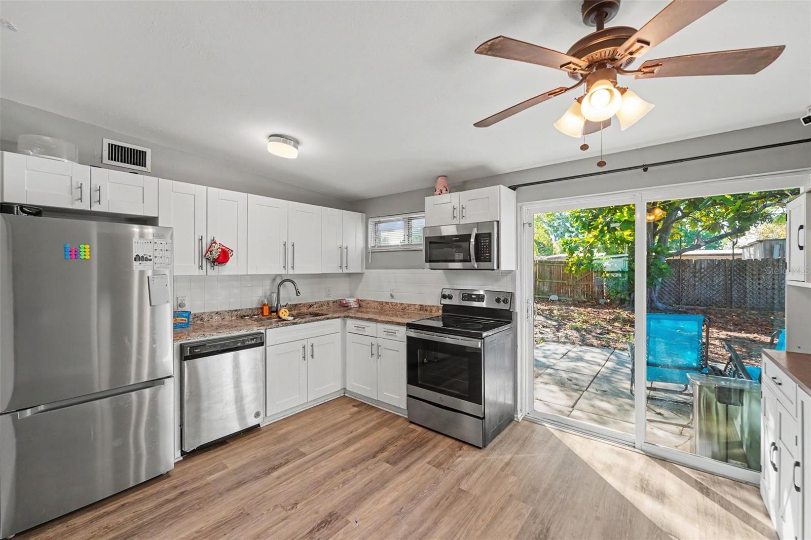 8036 Rose Ter Property Photo 7