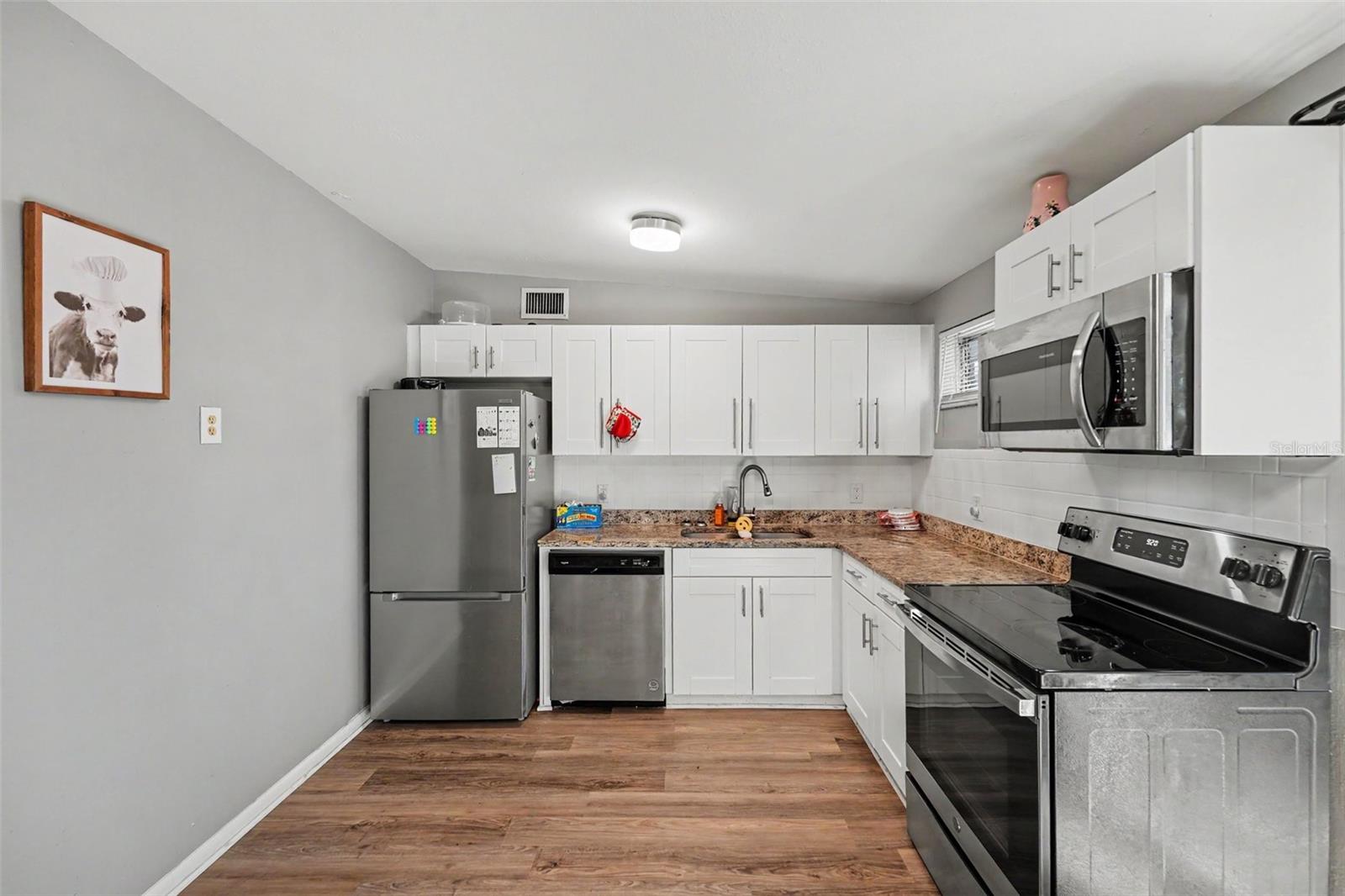 8036 Rose Ter Property Photo 8