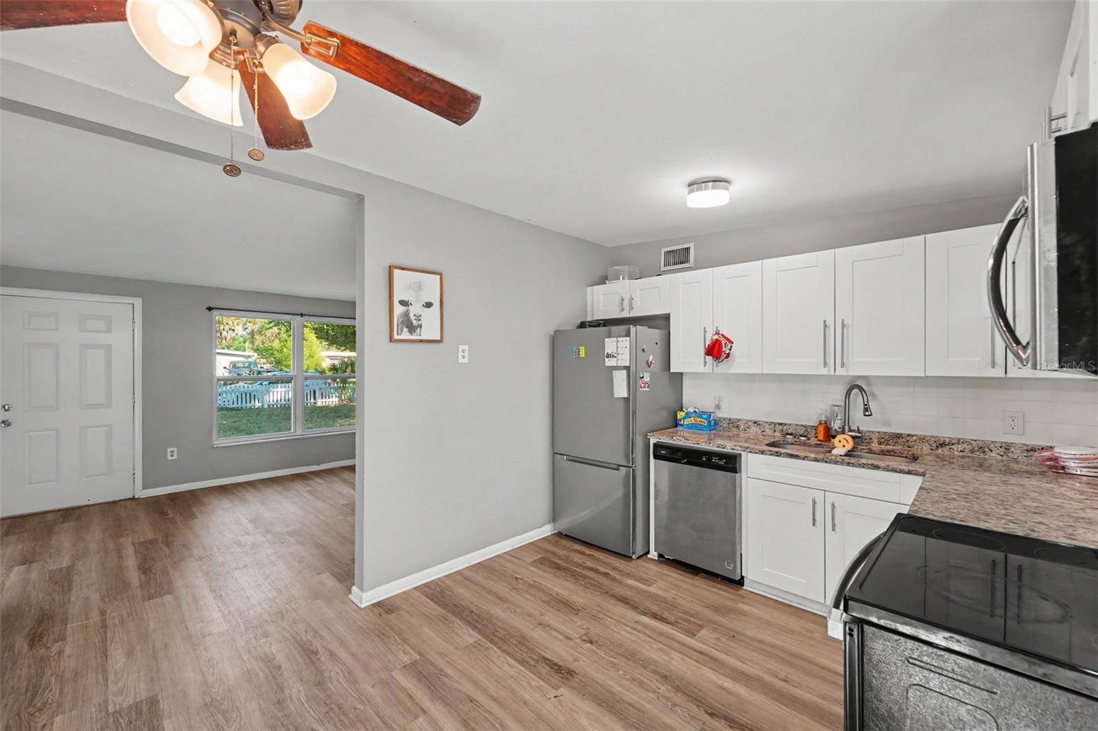 8036 Rose Ter Property Photo 9