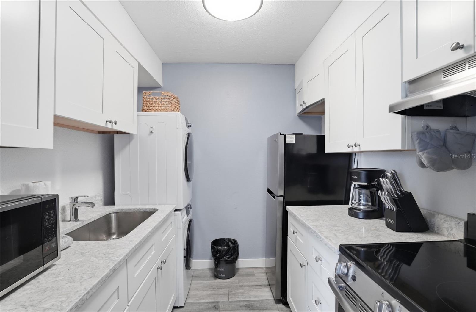155 Medallion Blvd #e Property Photo 13