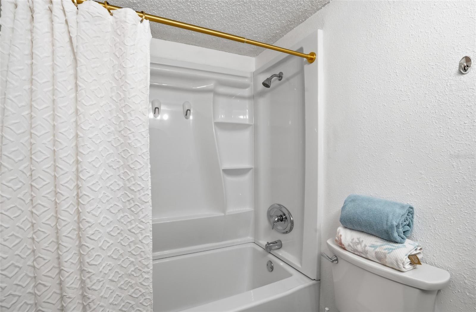 155 Medallion Blvd #e Property Photo 21