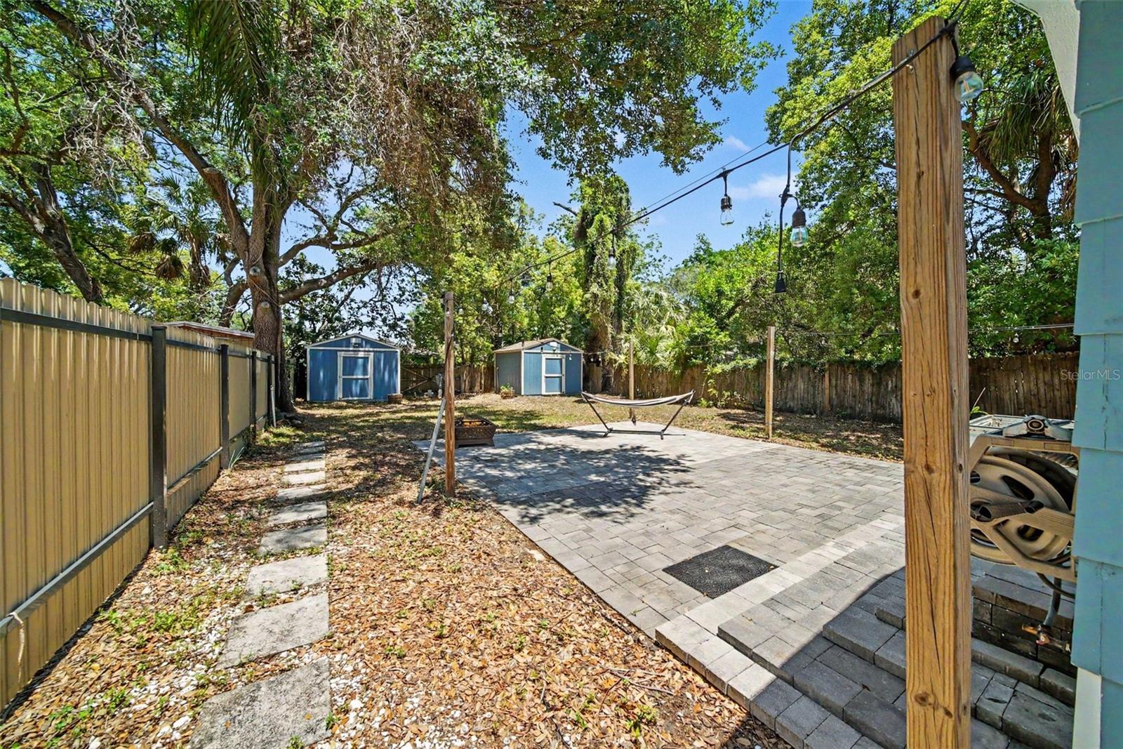 1016 E Emma St Property Photo 19