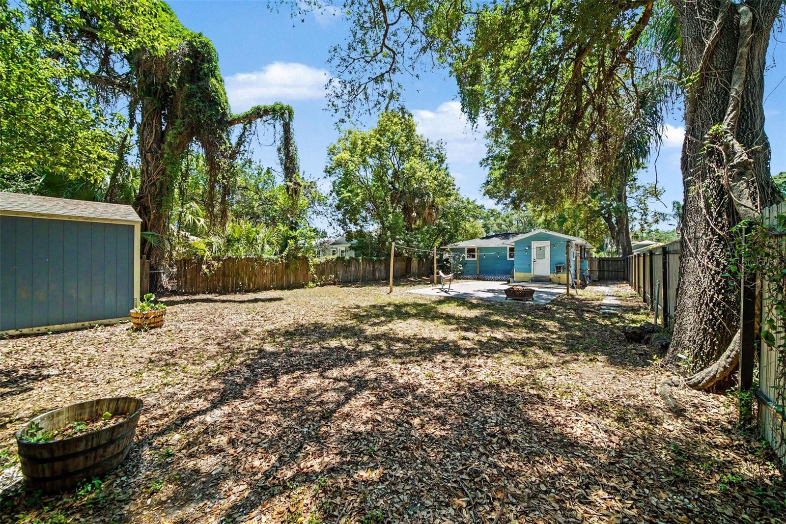 1016 E Emma St Property Photo 26
