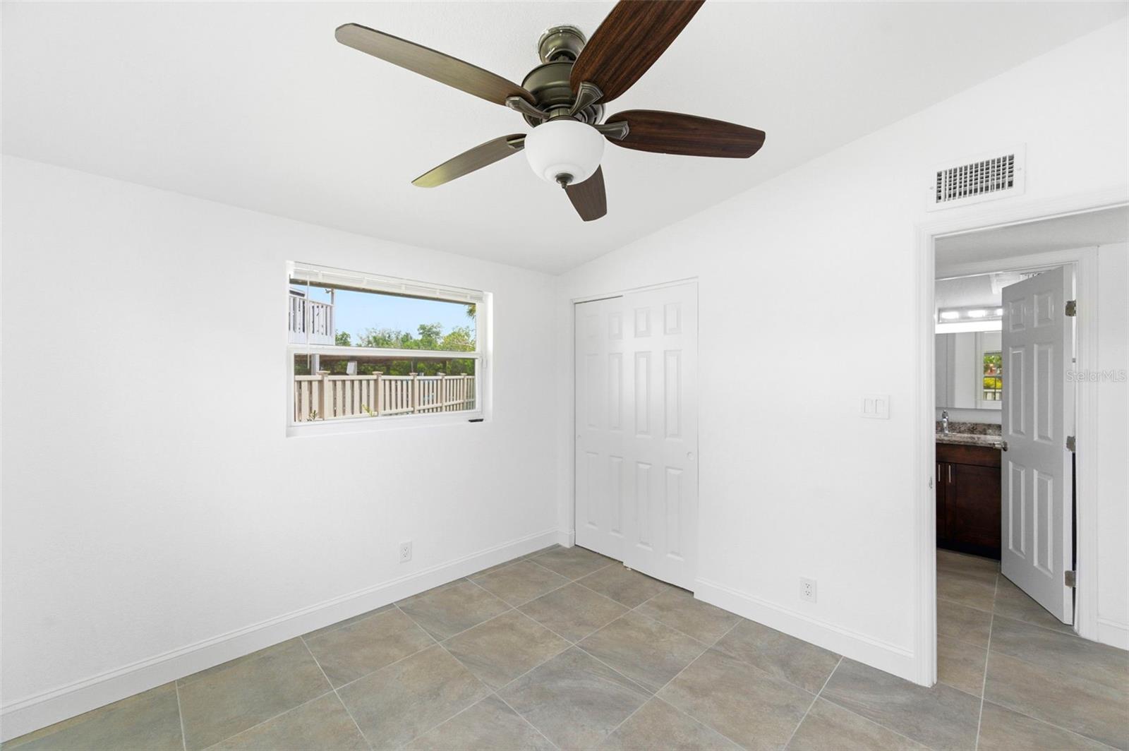 3325 W Shell Point Rd Property Photo 16