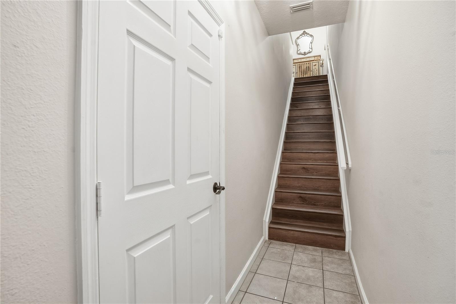 815 S Fort Harrison Ave Property Photo 3