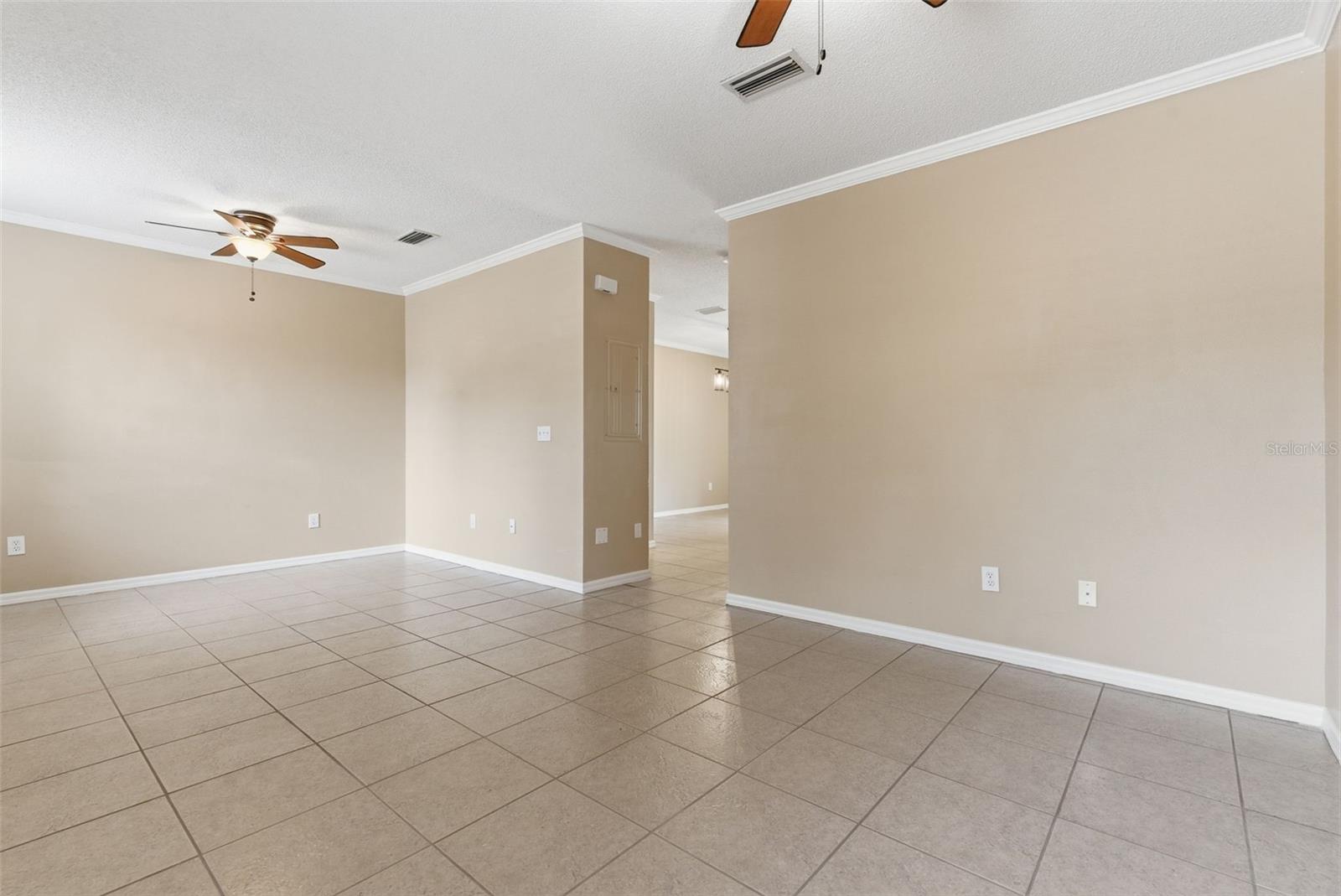 1415 Sedgwick Dr Property Photo 12