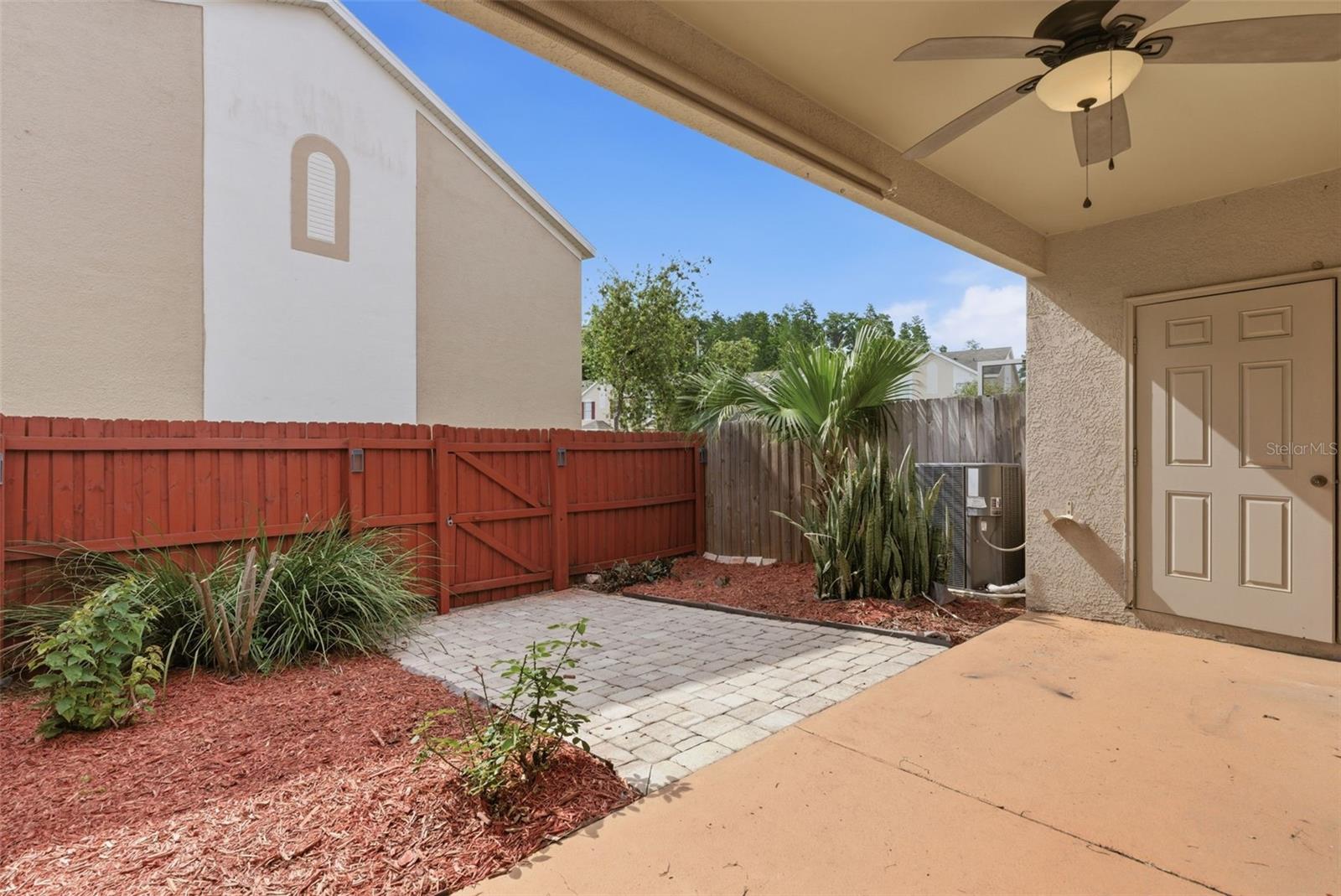 1415 Sedgwick Dr Property Photo 23
