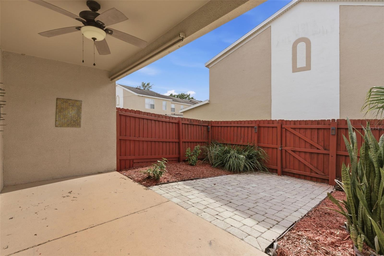 1415 Sedgwick Dr Property Photo 24